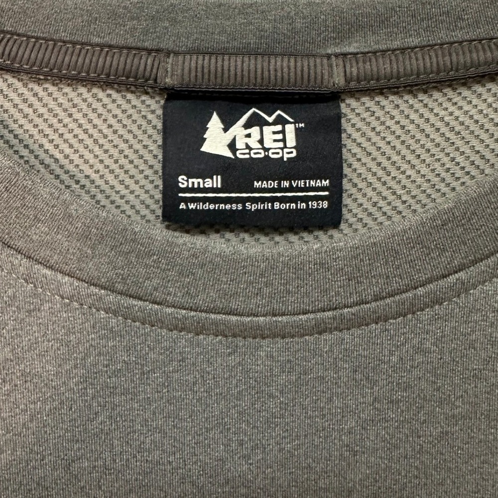REI Co Op Men Small Gray Crewneck Long Sleeve Sweatshirt Pullover Pocket - Picture 5 of 8
